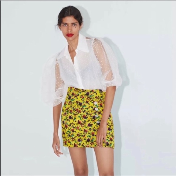 Zara Yellow Floral Mini skirt with Accents - Picture 3 of 7